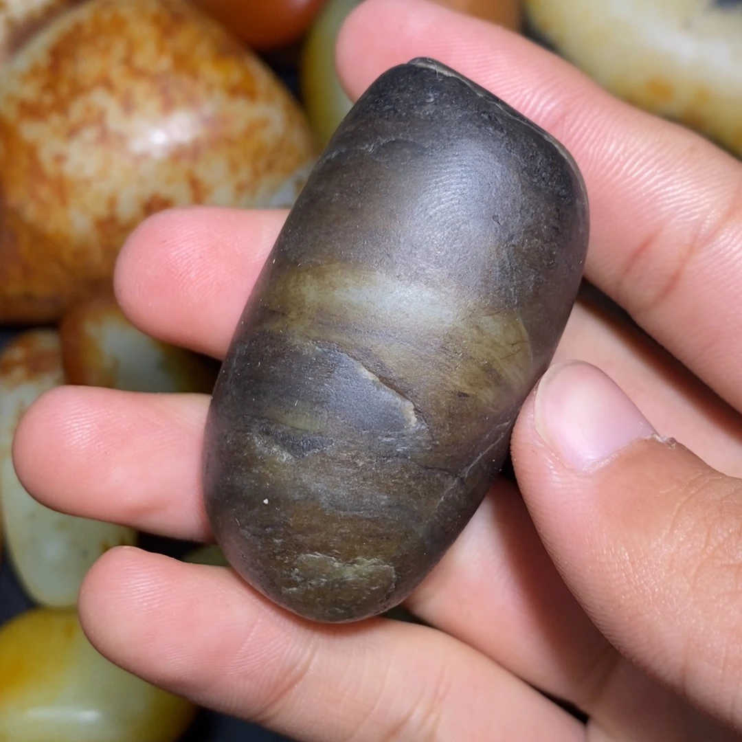 和田玉未镶嵌珠宝奇石