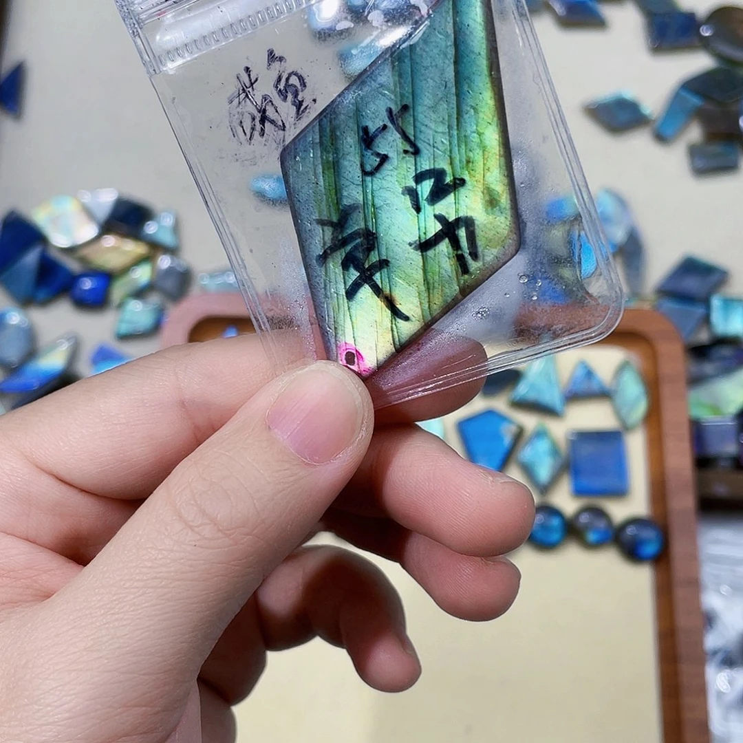 咸***鱼未镶嵌水晶珠宝半成品