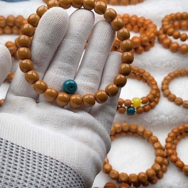 猴头核桃吊坠。猴头核桃