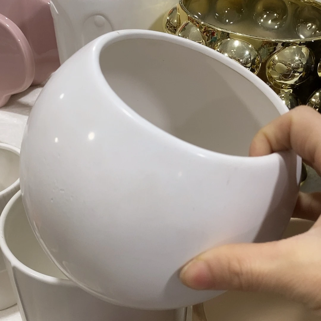 杯子陶盆有孔 瑕疵介意勿拍