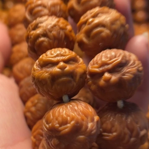 手串猴头核桃抖*来舞台