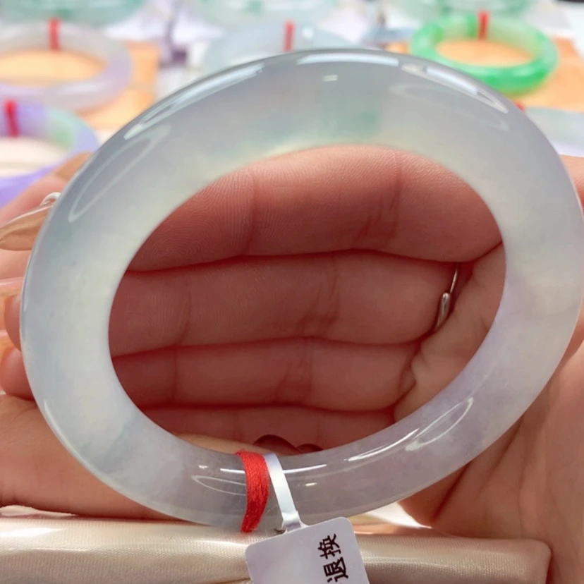 【闪购商品】翡翠手镯（圆镯）未镶嵌师妹种水毕业蓝钢