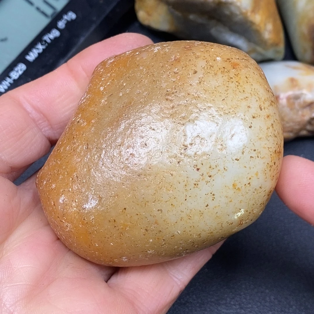 和田玉未镶嵌珠宝奇石