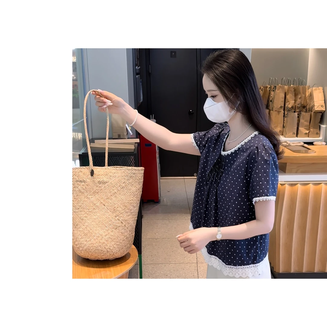 BK 2025夏季上新韩版时尚百搭蕾丝拼接波点通勤显瘦衬衫