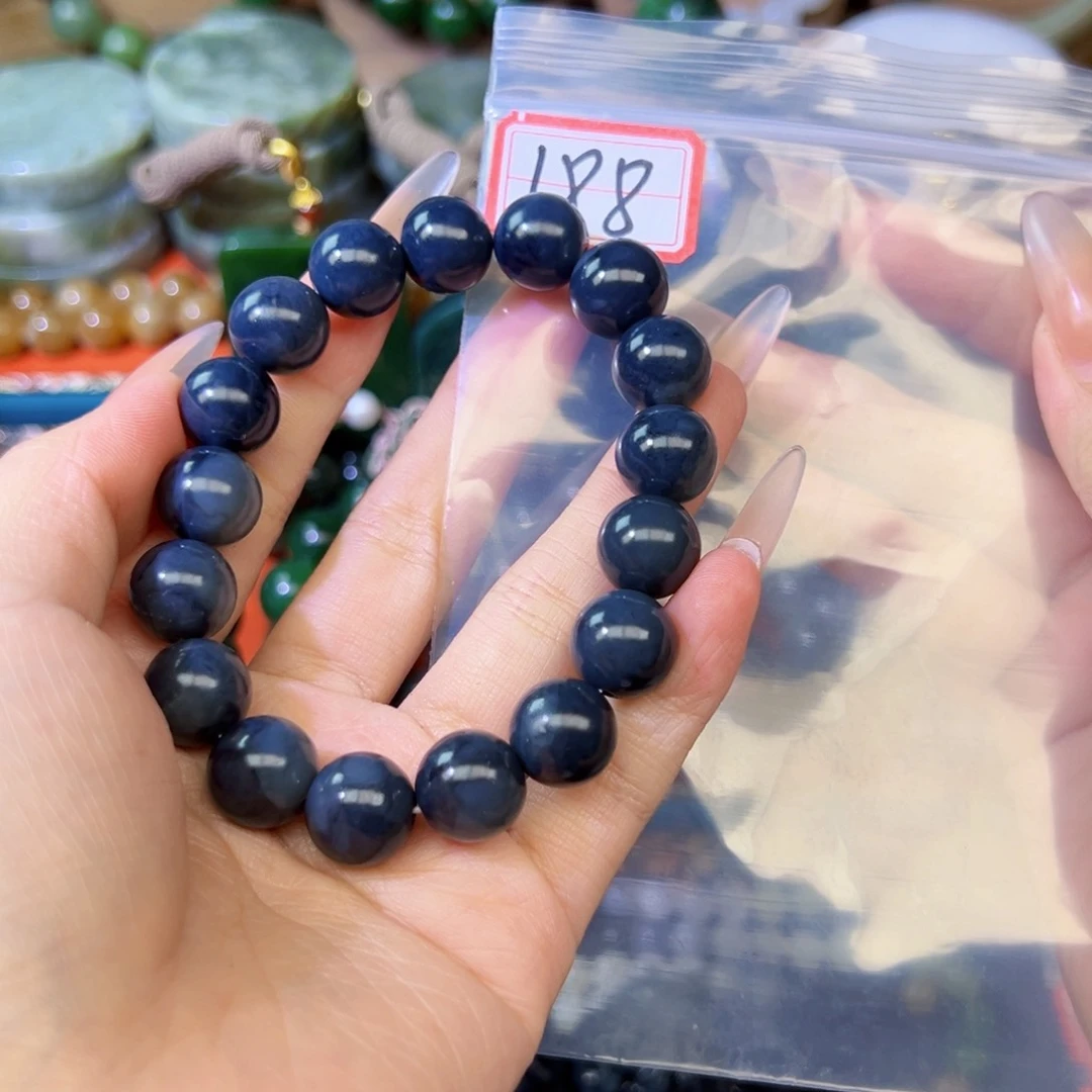 和田玉未镶嵌珠宝半成品