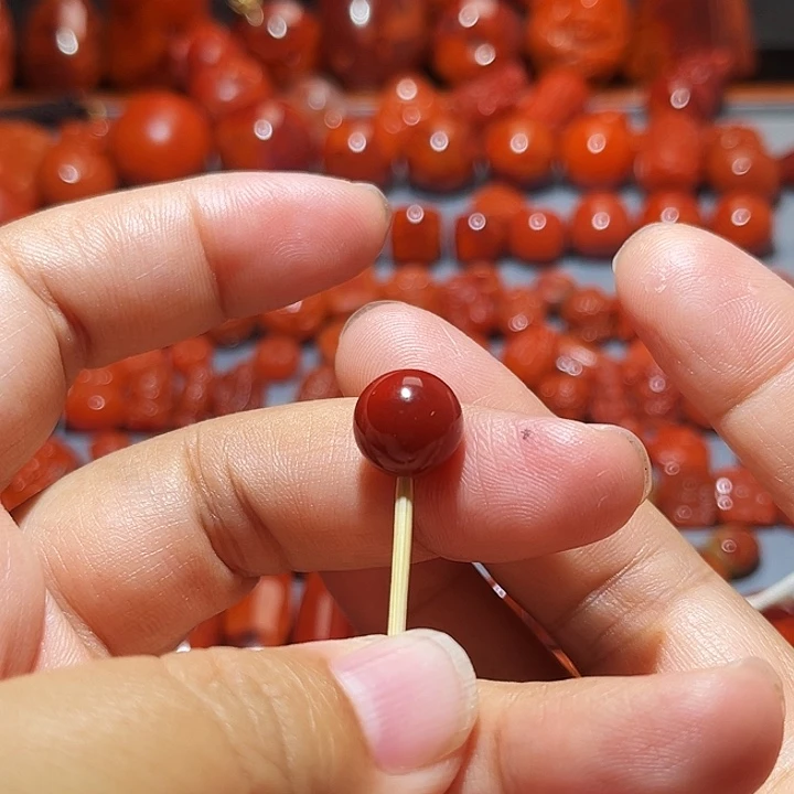 南红玛瑙未镶嵌配饰牛血火焰纹圆珠11mm