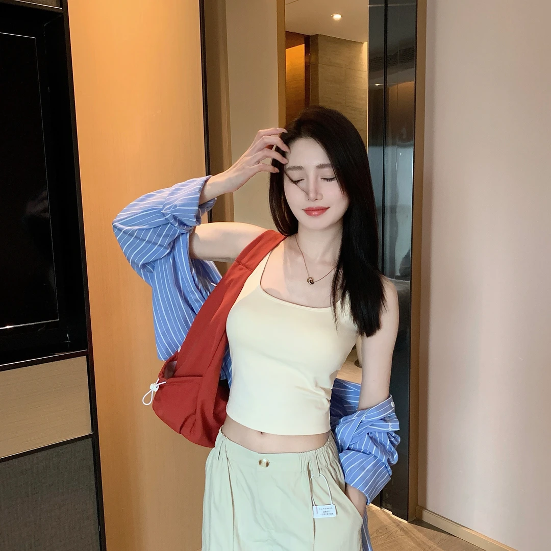 纯欲辣妹风方领背心吊带女固定杯修身显瘦夏季彩色内搭打底上衣