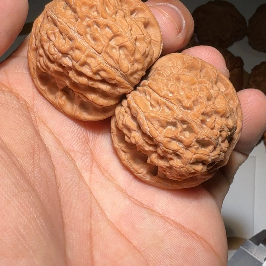 吊坠文玩核桃血麒麟