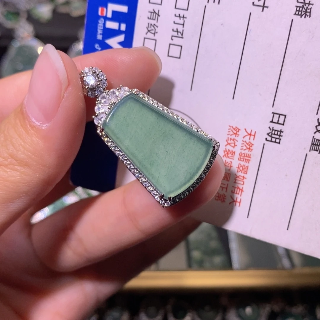翡翠未镶嵌颈饰天然