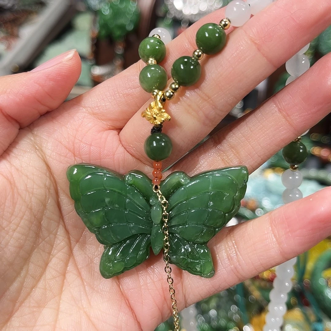 颈饰未镶嵌和田玉