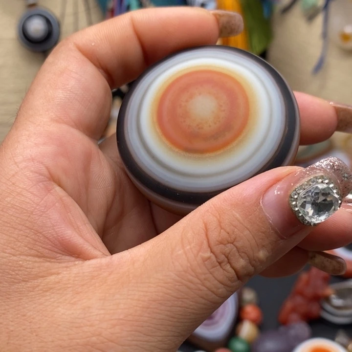 玛瑙/玉髓颈饰未镶嵌绿**踪