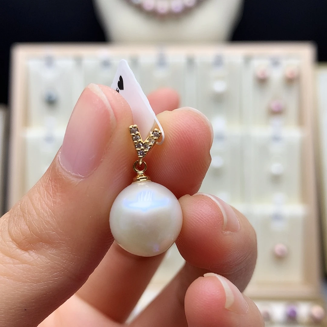 淡水珍珠颈饰合金