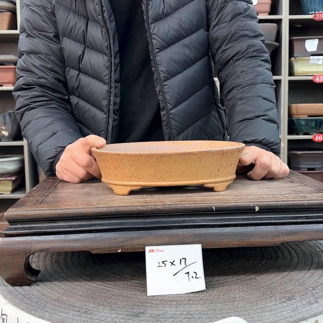 紫砂花盆紫砂的颜色很好看