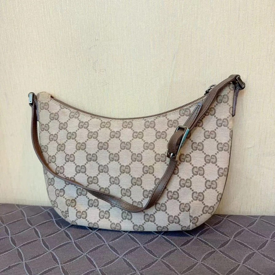 95新 GUCCI/古驰 老花月亮包 1216 6474