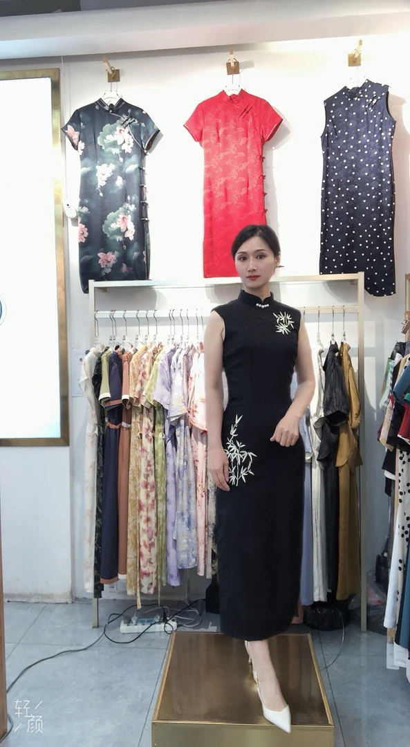 新中式无袖如意襟中国风刺绣双层旗袍