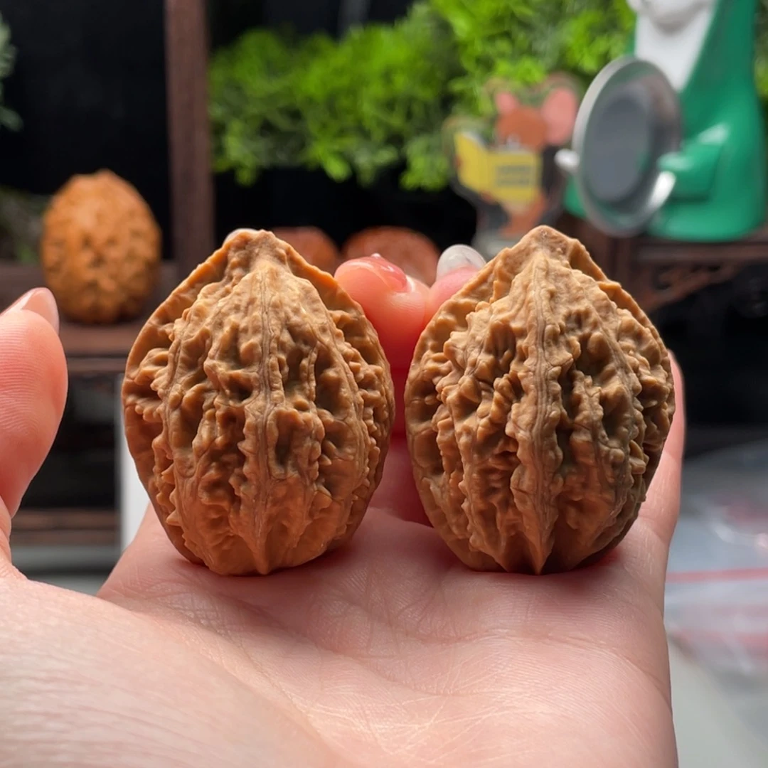 文玩核桃把件小楸千磕尖67