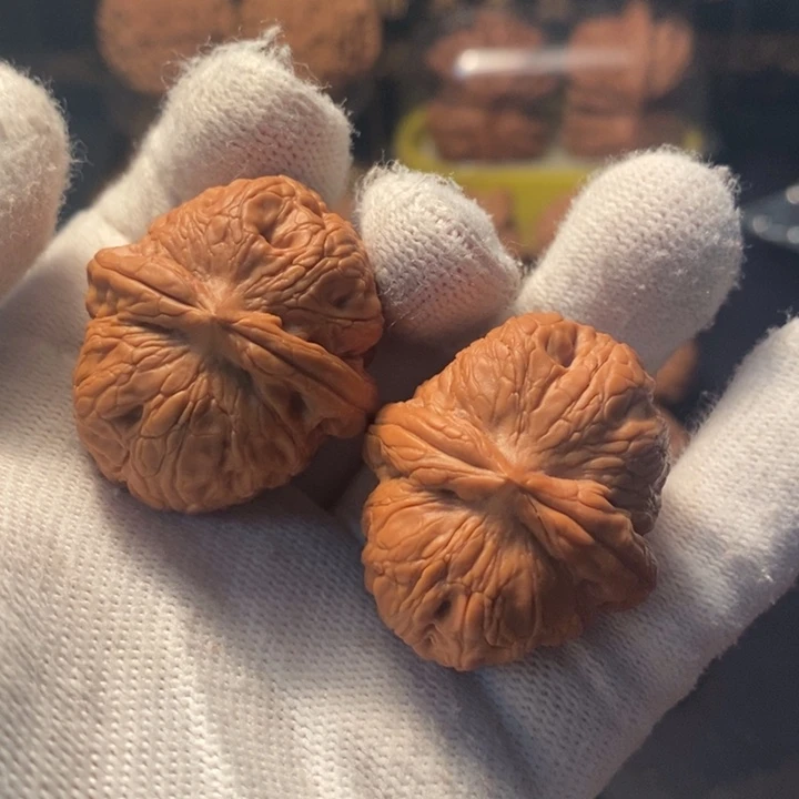 文玩核桃吊坠嘿*36.5元宝