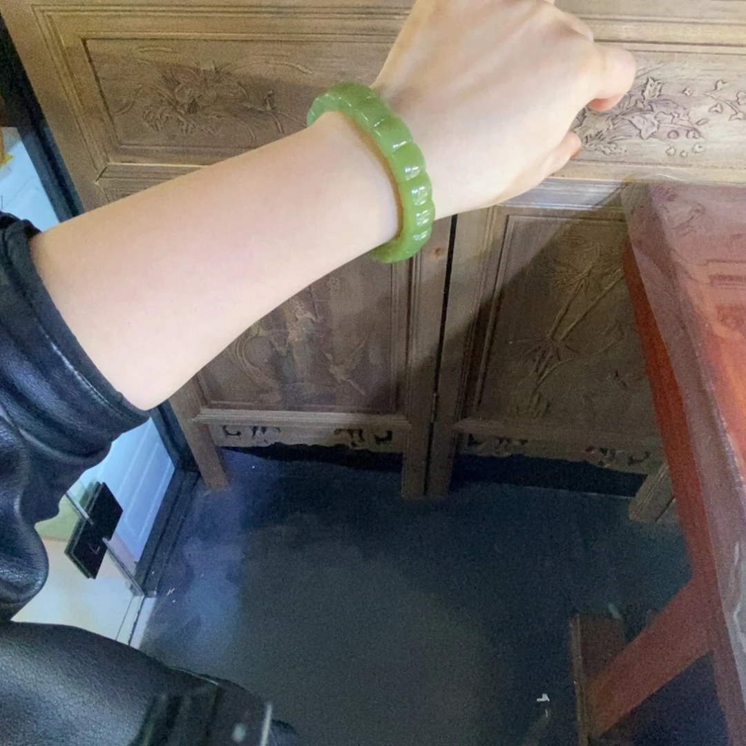 未镶嵌手串和田玉款式