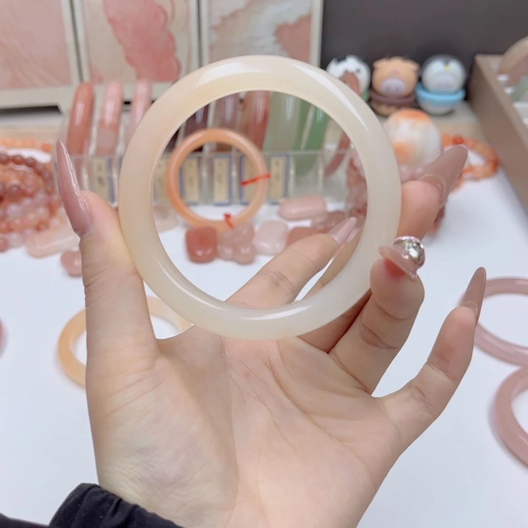 未镶嵌手镯石英质玉墨