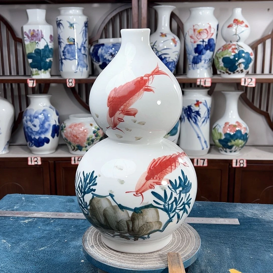 摆件景德镇陶瓷葫红鱼