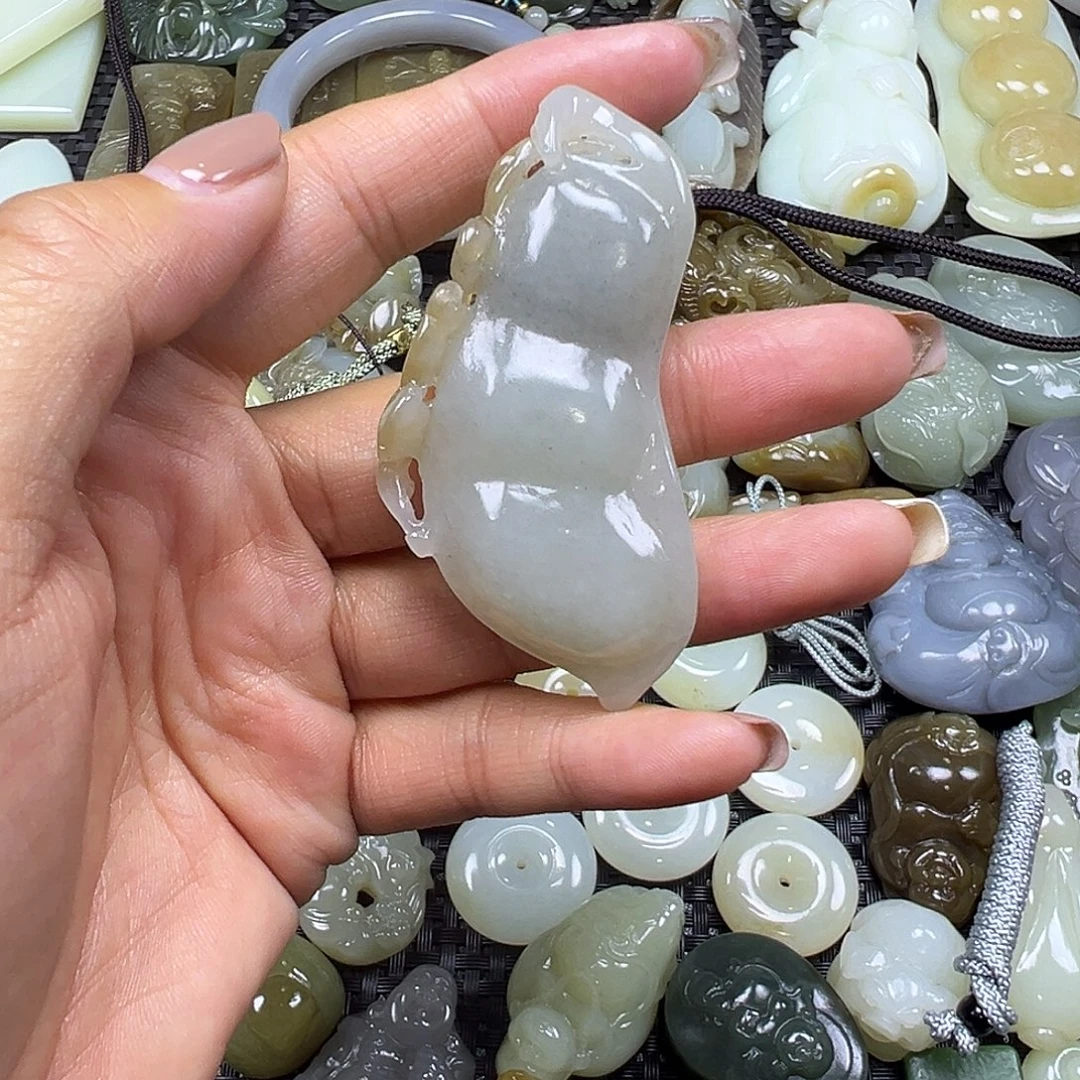 和田玉未镶嵌颈饰卡66