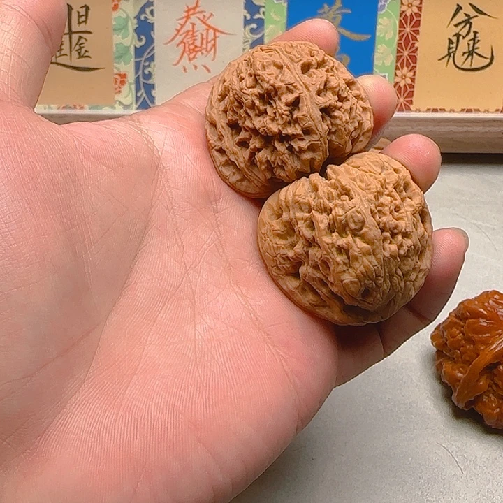 大***迎把件文玩核桃南将