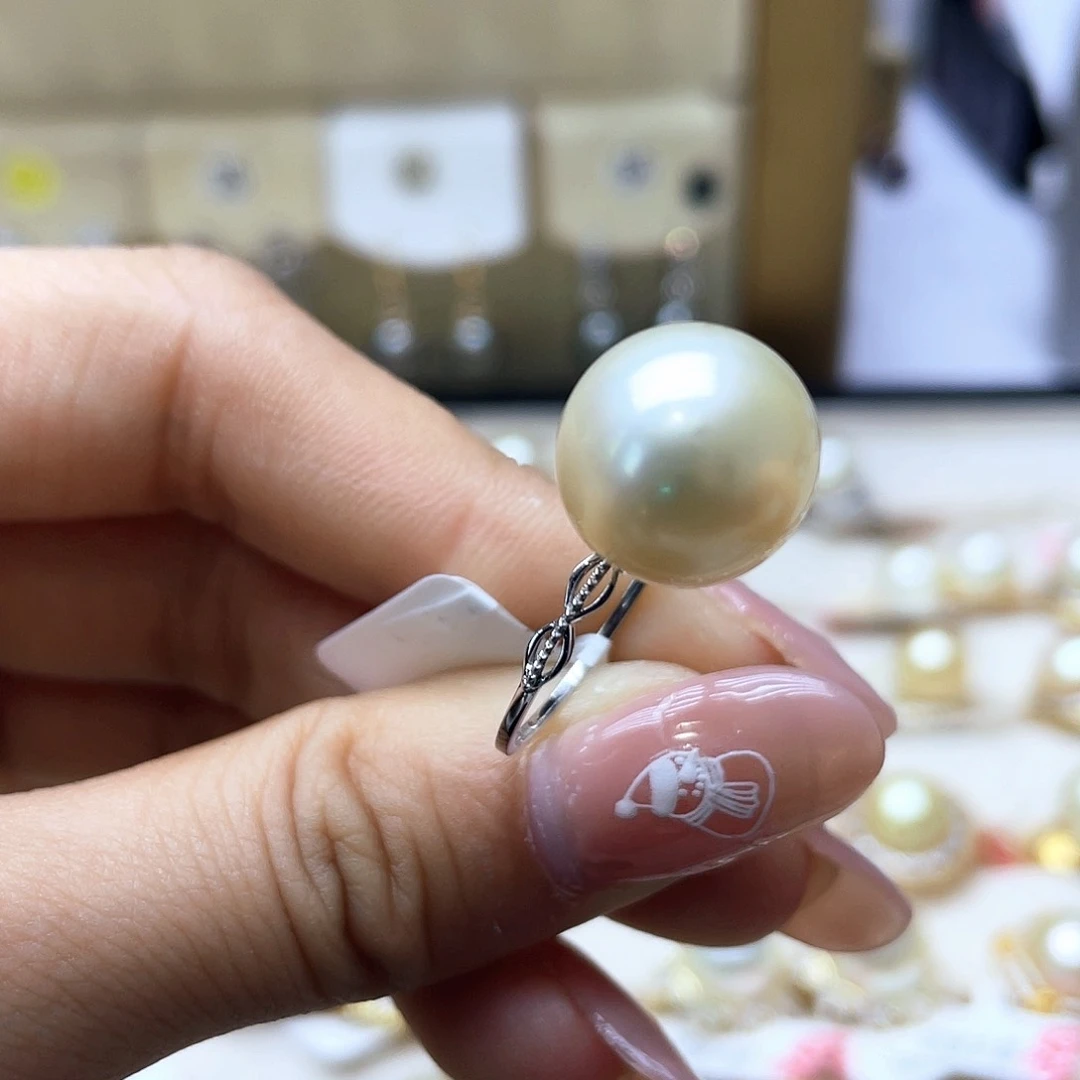 海水珍珠戒指18K金镶嵌