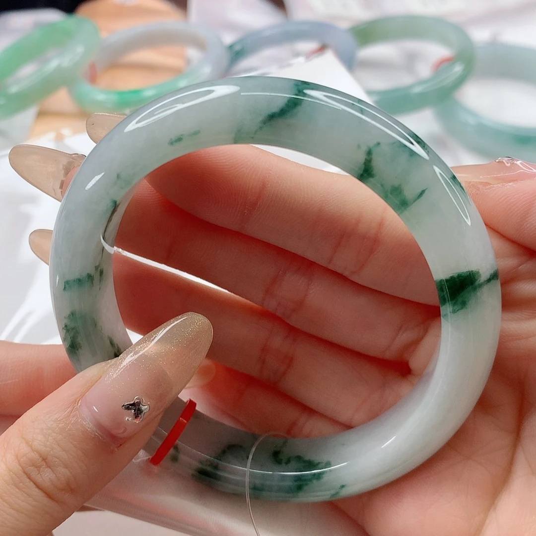 翡翠手镯未镶嵌59.8 正圈