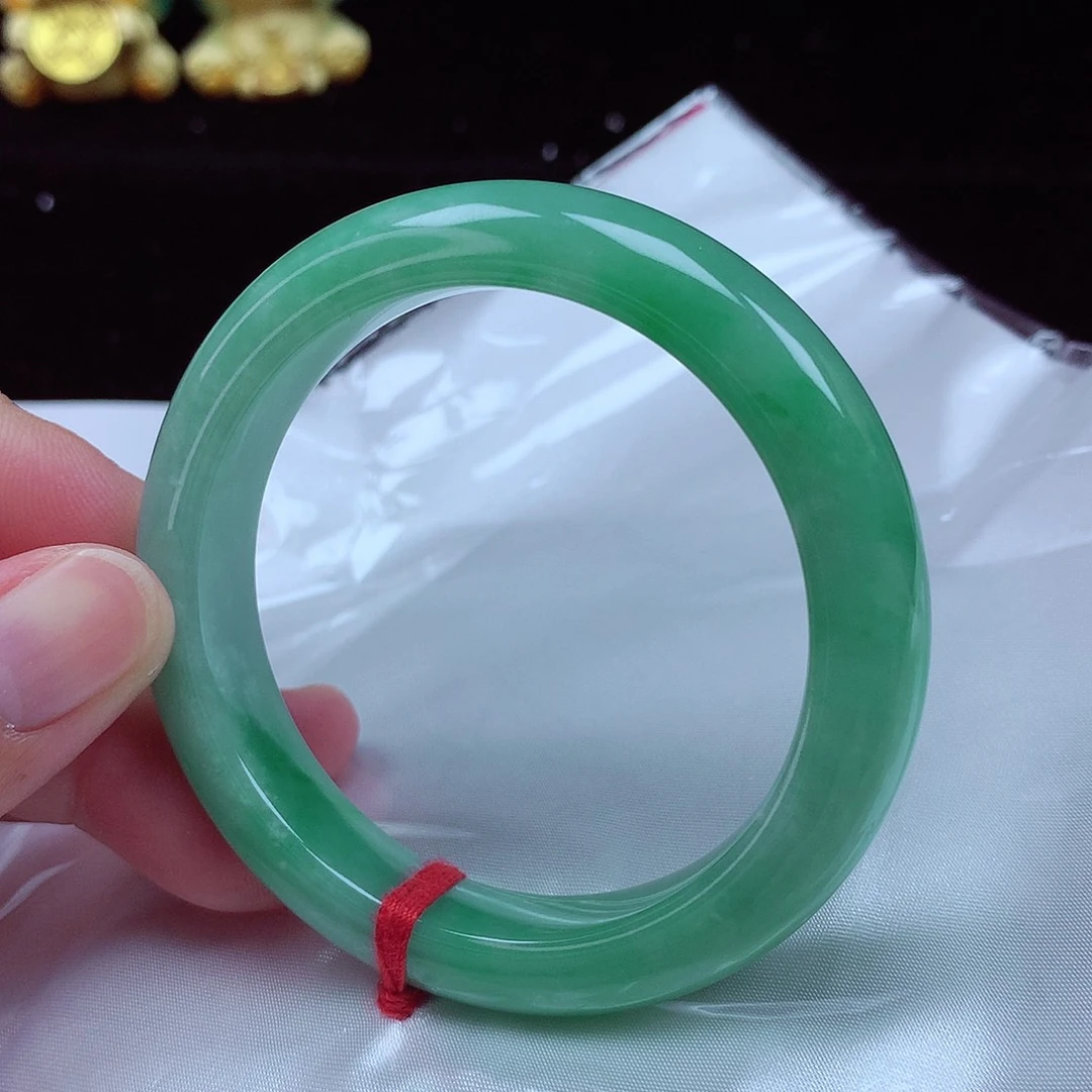 翡翠未镶嵌手镯53-54圈