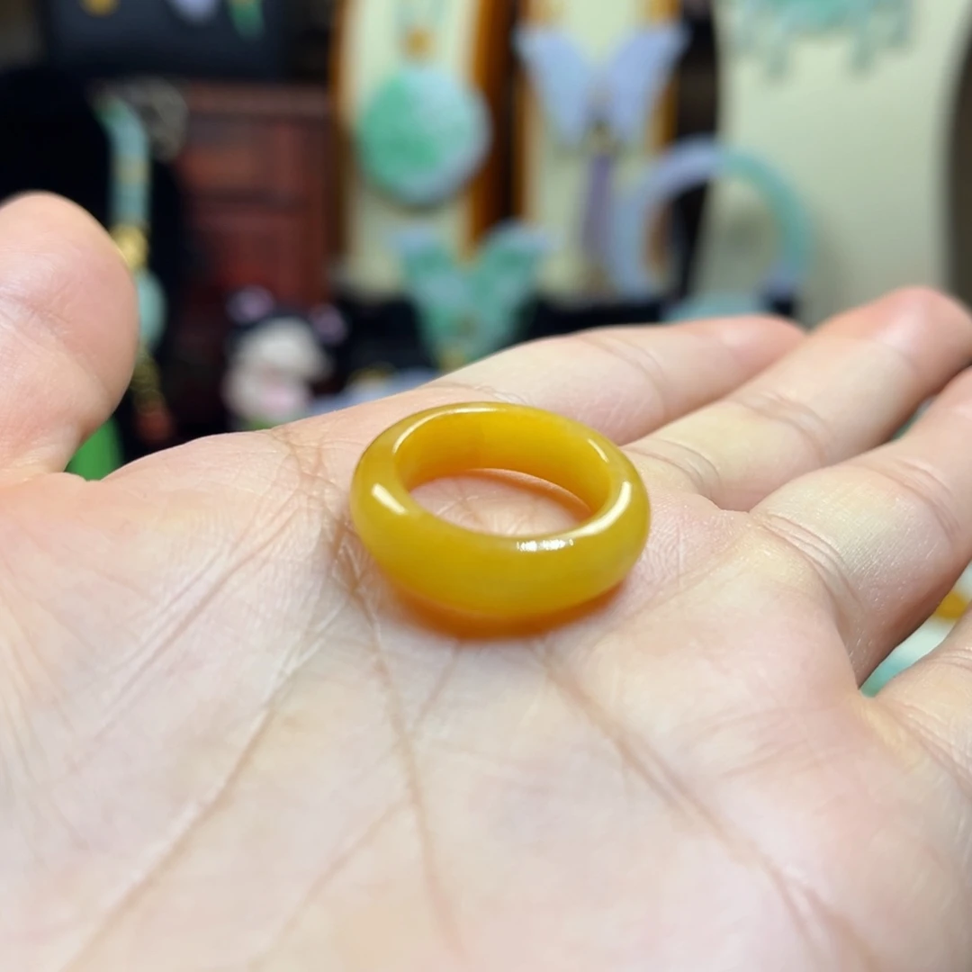 翡翠未镶嵌颈饰天然翡翠戒指