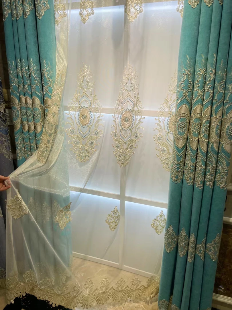 秋季新款高档遮光雪尼尔成欧式刺绣布纱窗帘客厅卧室遮光落地窗