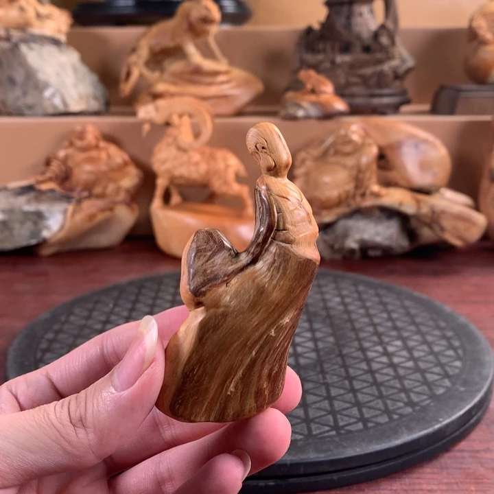 柏木（崖柏）根雕摆件