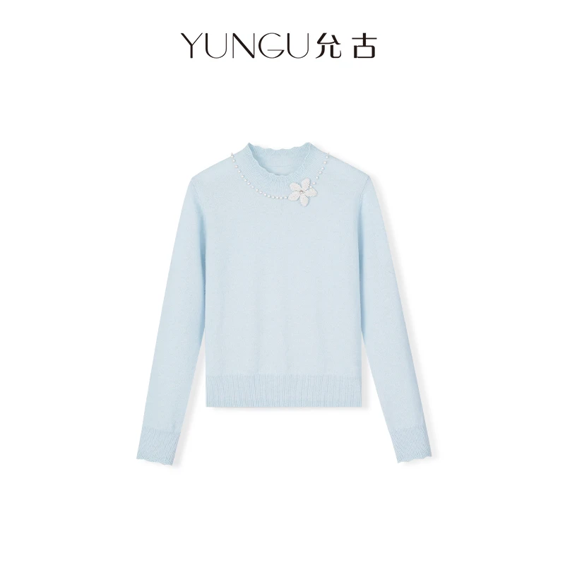 06 YUNGU允古珍珠小姐女人味重工钉珠花瓣绵羊毛半高领针织衫