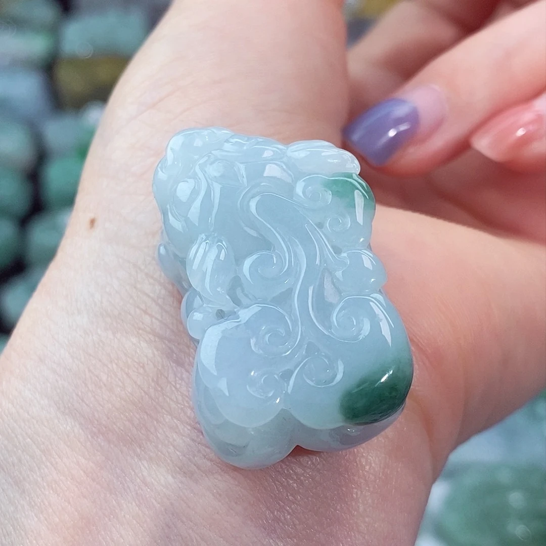 颈饰未镶嵌翡翠天然