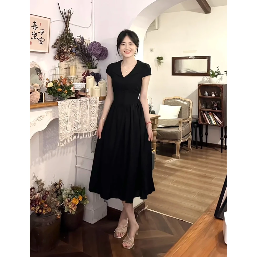 MARIE.COCO法式复古短袖V领气质连衣裙女夏季优雅别致修身长裙子