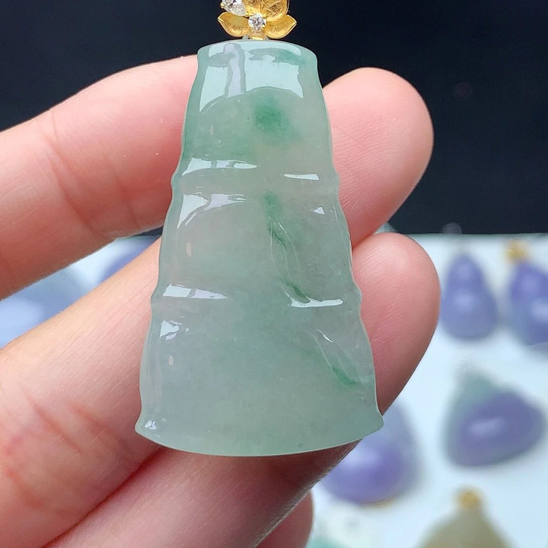 翡翠18K金镶嵌吊坠(不含链)