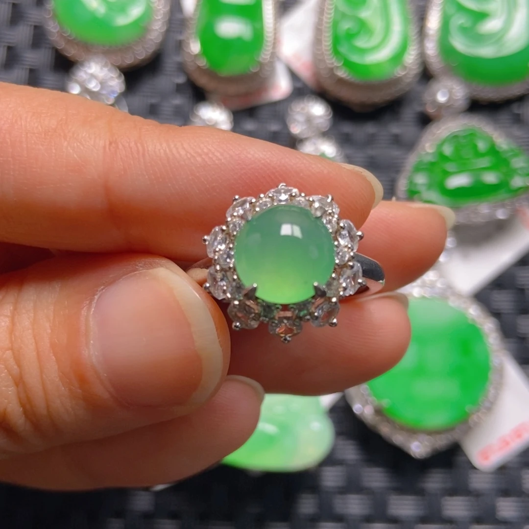 颈饰银S925镶嵌翡翠女戒