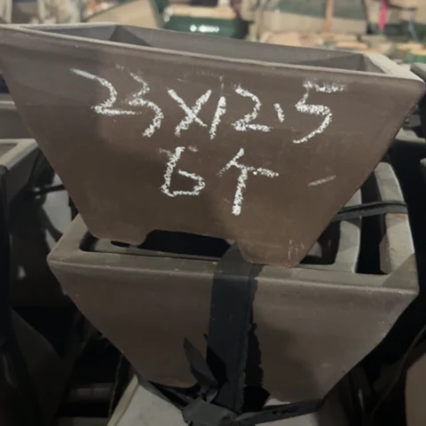 100-6。 23.5-12.5。