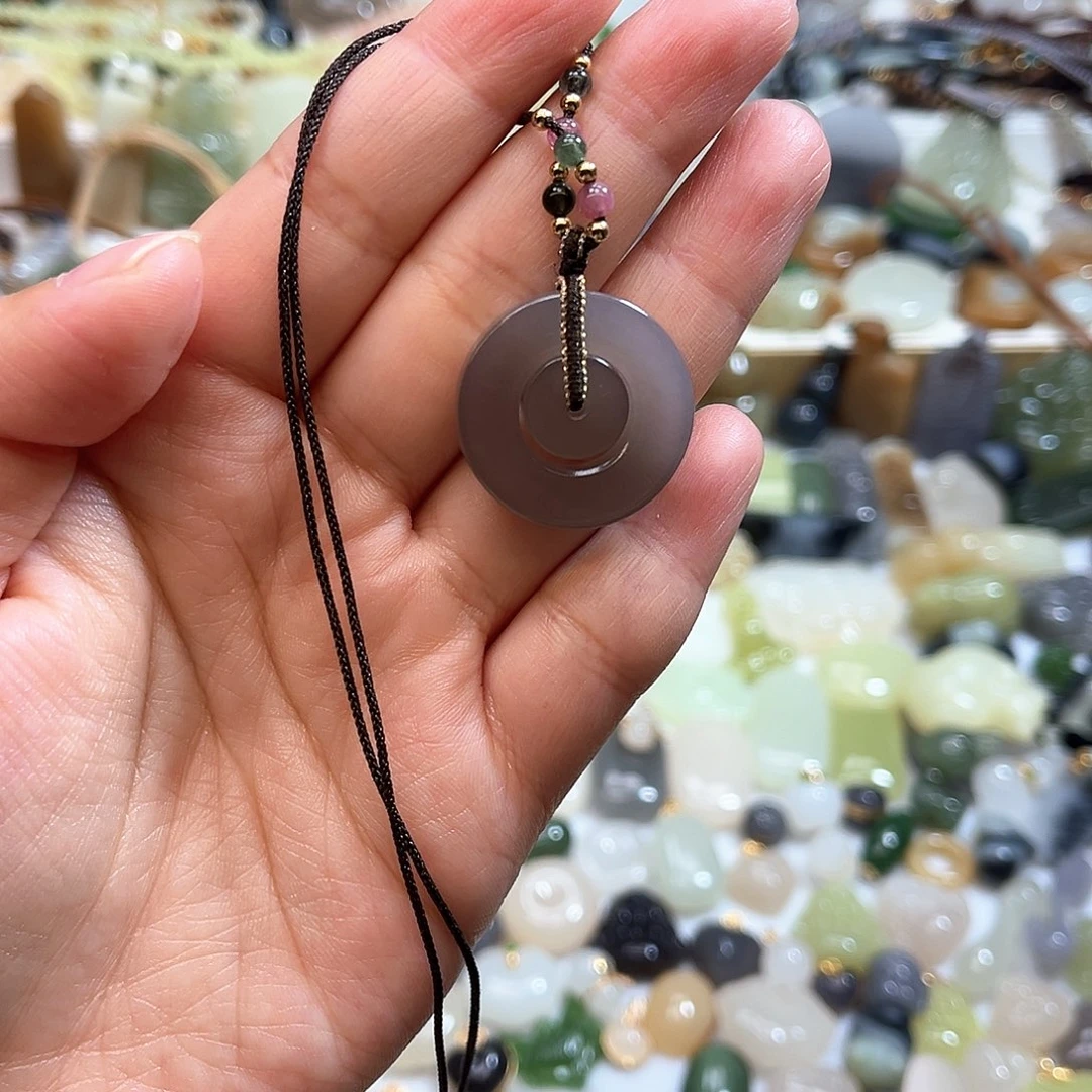 账***常和田玉未镶嵌吊坠(赠链)