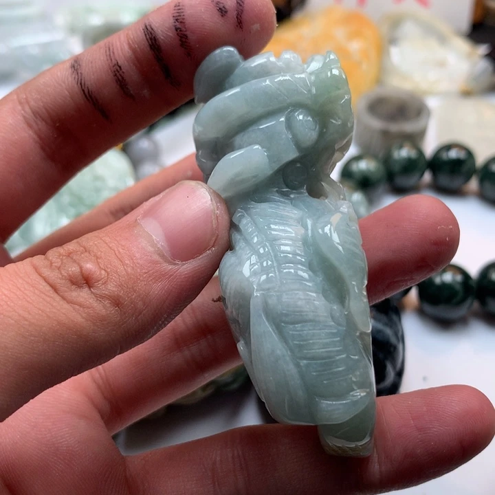 翡翠未镶嵌颈饰保真天然a货翡翠