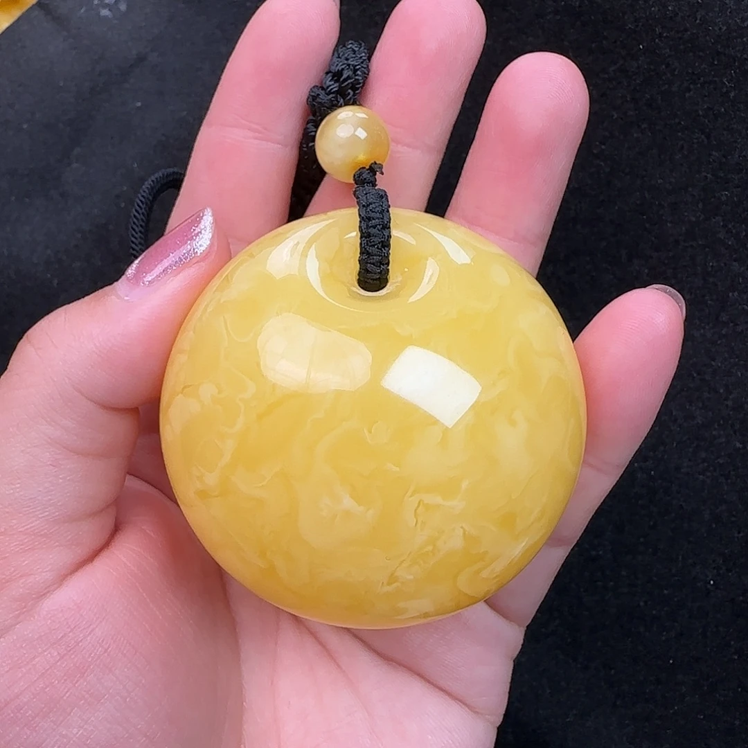 蜜蜡未镶嵌珠宝奇石