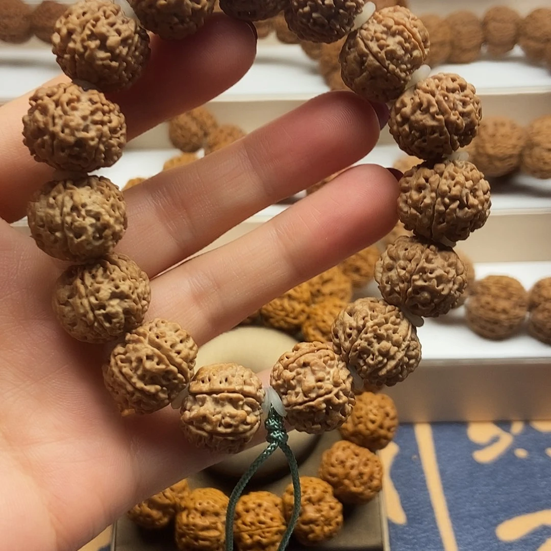 金刚菩提吊坠六瓣梅花