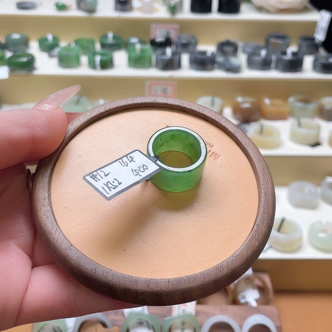 和田玉戒指未镶嵌有****?专拍6-16.4