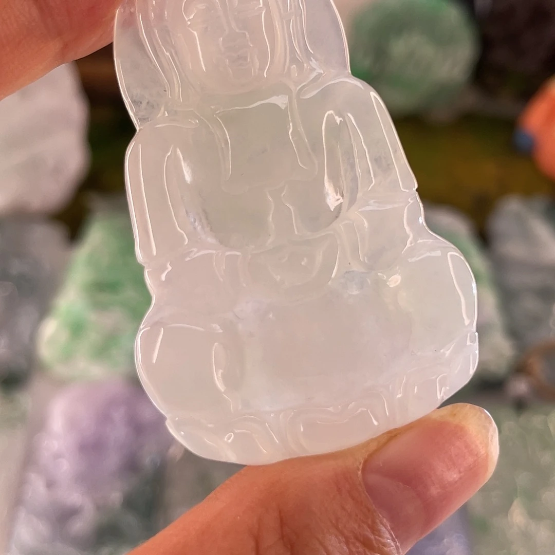 颈饰未镶嵌翡翠观音