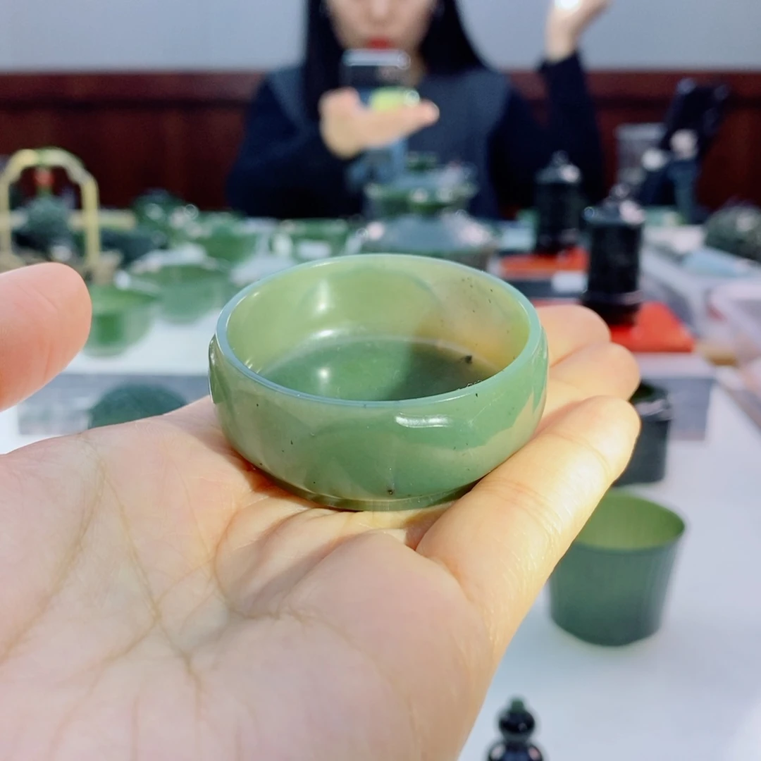 未镶嵌和田玉摆件