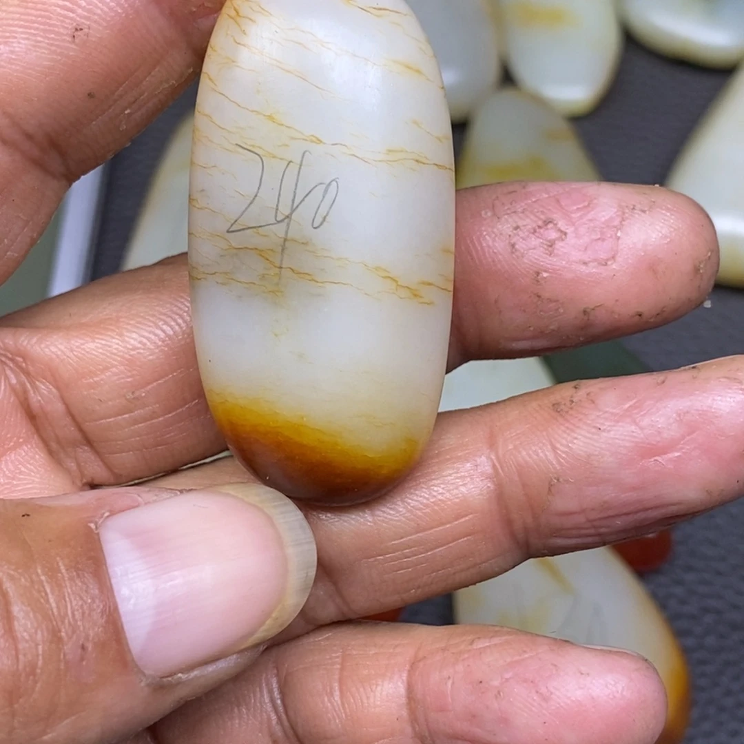 和田玉挂件未镶嵌寂*