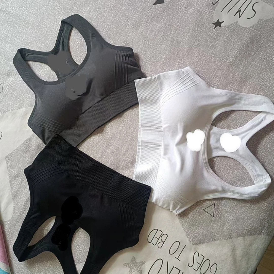 俺大妈 工字型瑜伽健身跑步运动美背