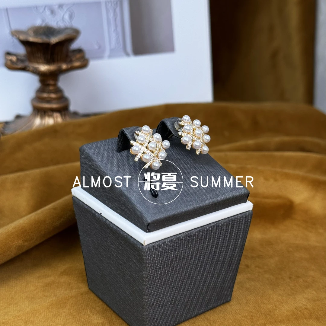 925银耳饰 新品【棋盘格耳钉】将夏-9颗3.5mm淡水baby珠