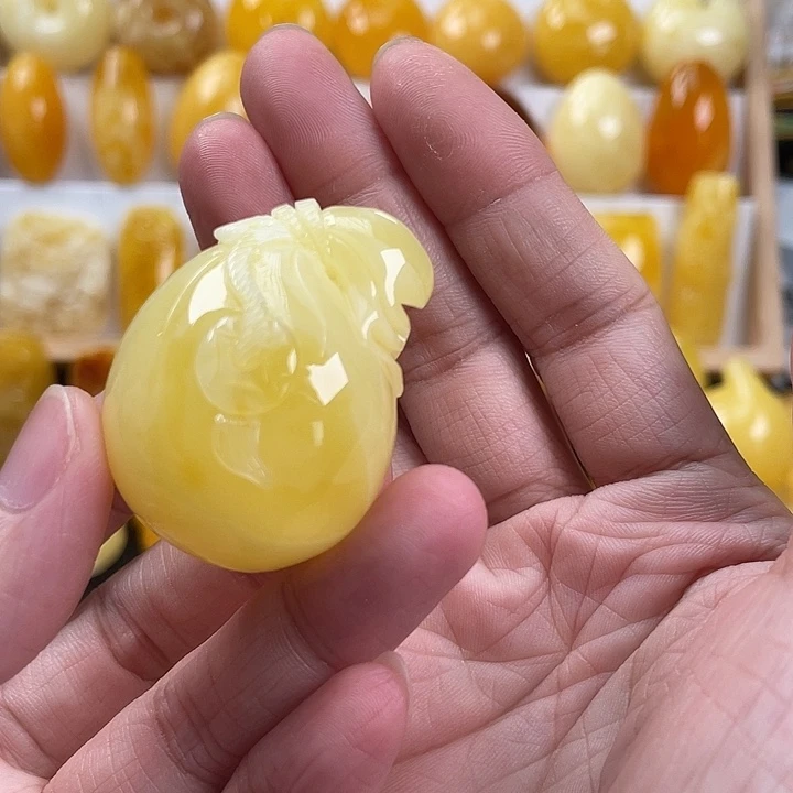 未镶嵌颈饰蜜蜡蜜蜡17.99g