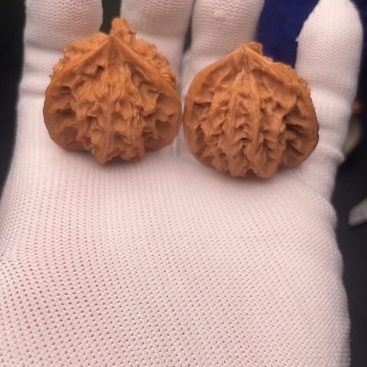 文玩核桃吊坠盘山